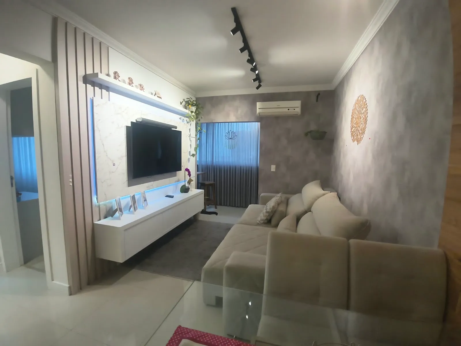 Apartamento à venda com 2 quartos, sendo 1 suíte, 1 vaga, 60m² no Garcia, Blumenau