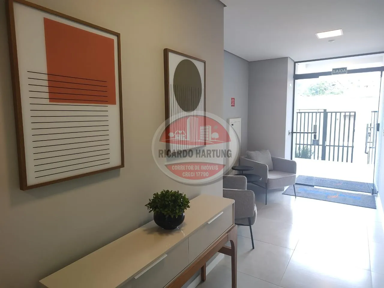 Apartamento à venda com 2 quartos, sendo 1 suíte, 1 vaga, 63m² na região do bairro Garcia, próximo à Rua Amazonas, Blumenau