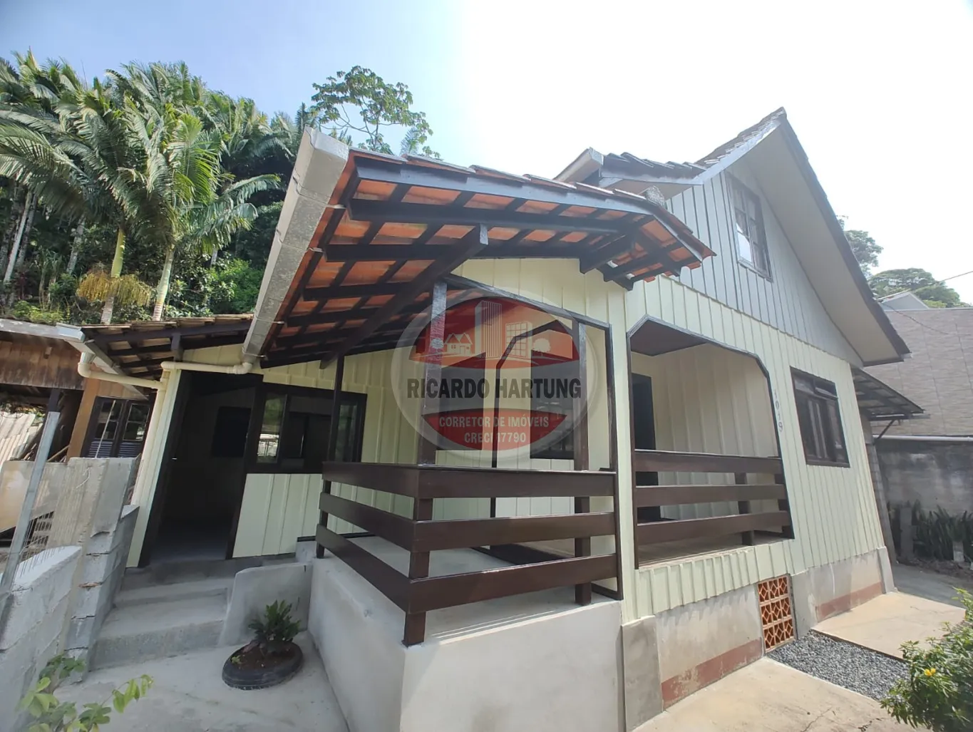 Foto de Casa à venda com 3 quartos, 2 vagas, 103m² no Valparaiso, Blumenau