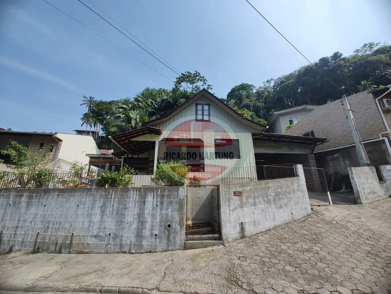 Casa à venda com 3 quartos, 2 vagas, 103m² no Valparaiso, Blumenau