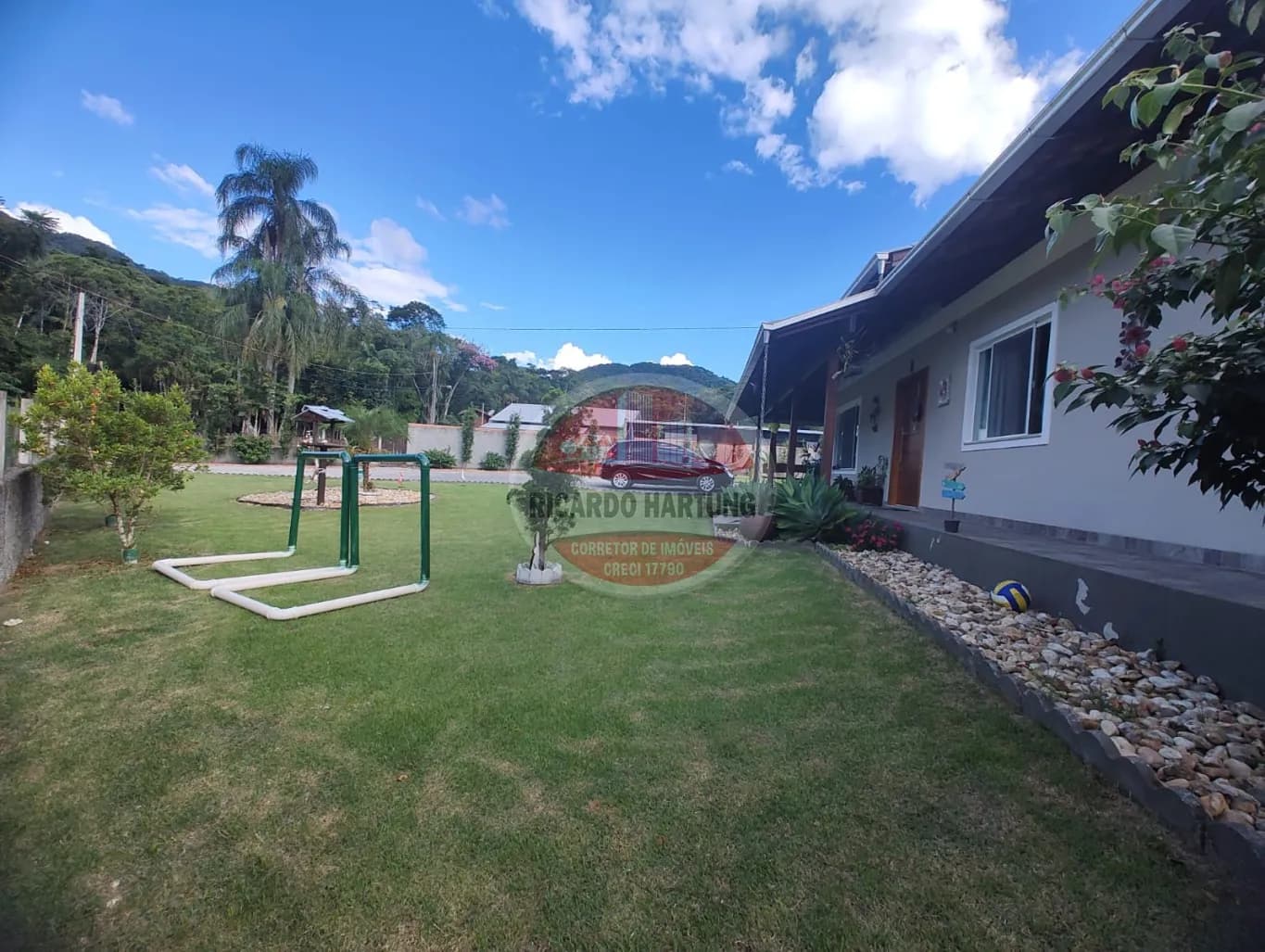 Imóvel Rural à venda com 4 quartos, sendo 2 suítes, 2 vagas, 1100m² no Gaspar Alto, Gaspar