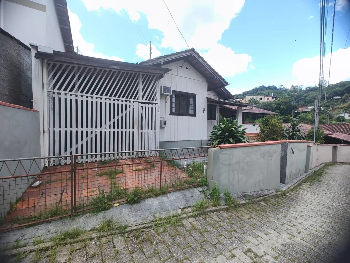 Foto de Casa à venda com 4 quartos, 2 vagas, 308m² no Glória, Blumenau