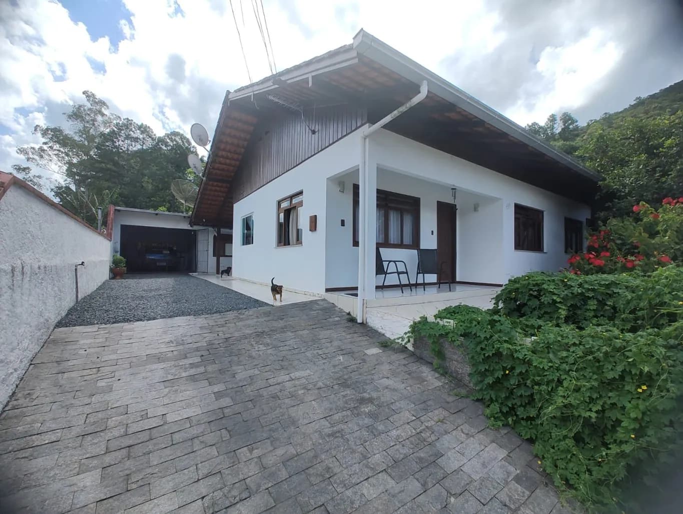 Foto de Casa à venda com 4 quartos, 3 vagas, 160m² no Progresso, Blumenau