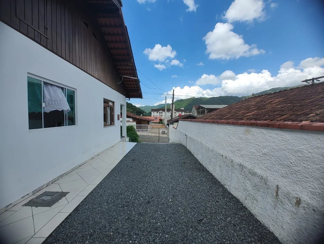 Casa à venda com 4 quartos, 3 vagas, 160m² no Progresso, Blumenau