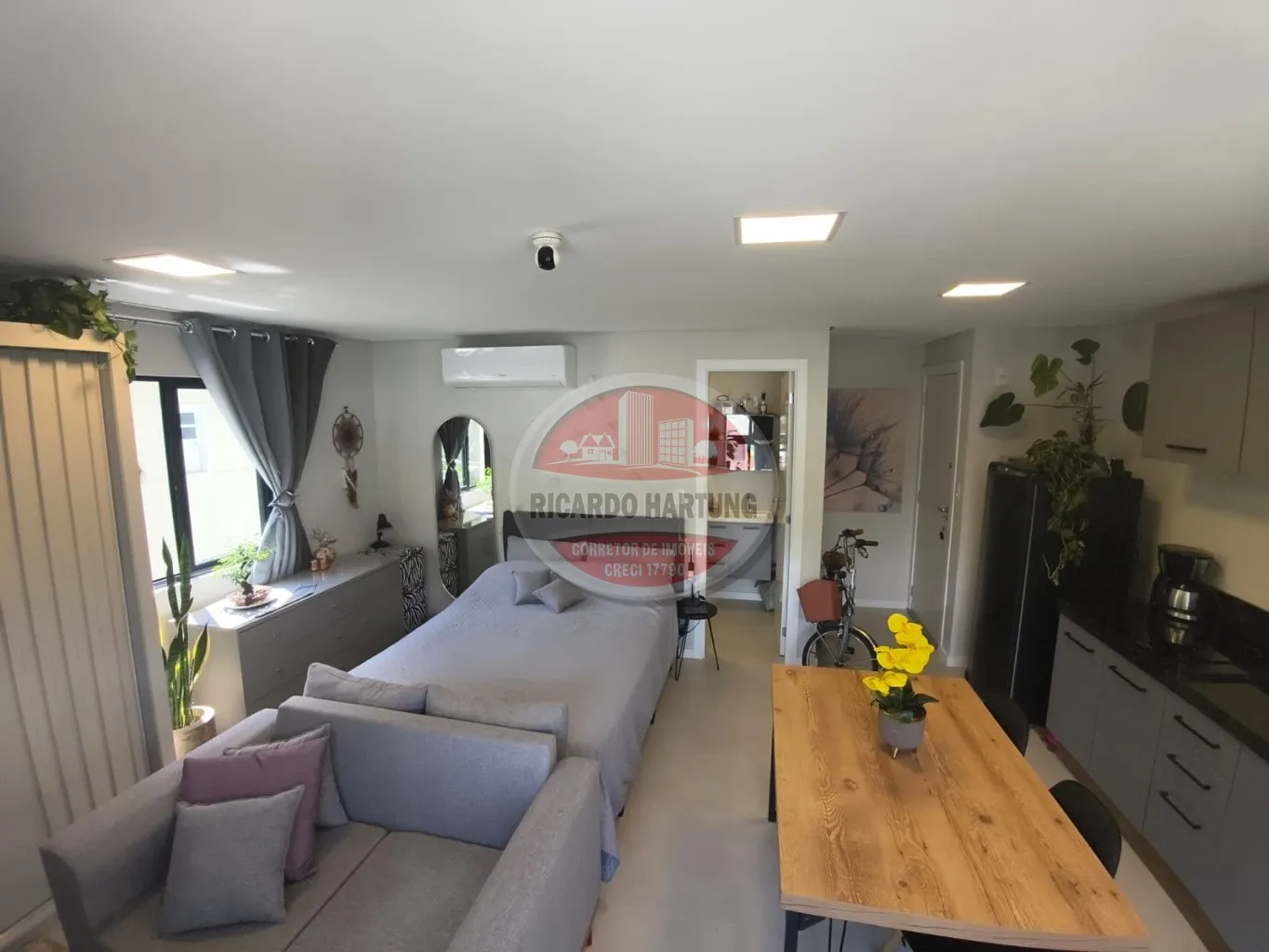 Apartamento à venda com 1 quarto, sendo 1 suíte, 1 vaga, 32m² no Boa Vista, Blumenau
