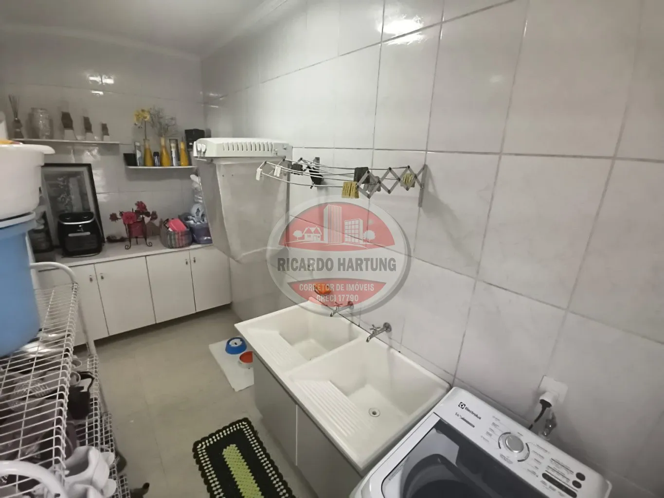 Casa à venda com 3 quartos, sendo 1 suíte, 2 vagas, 187m² no Garcia, Blumenau