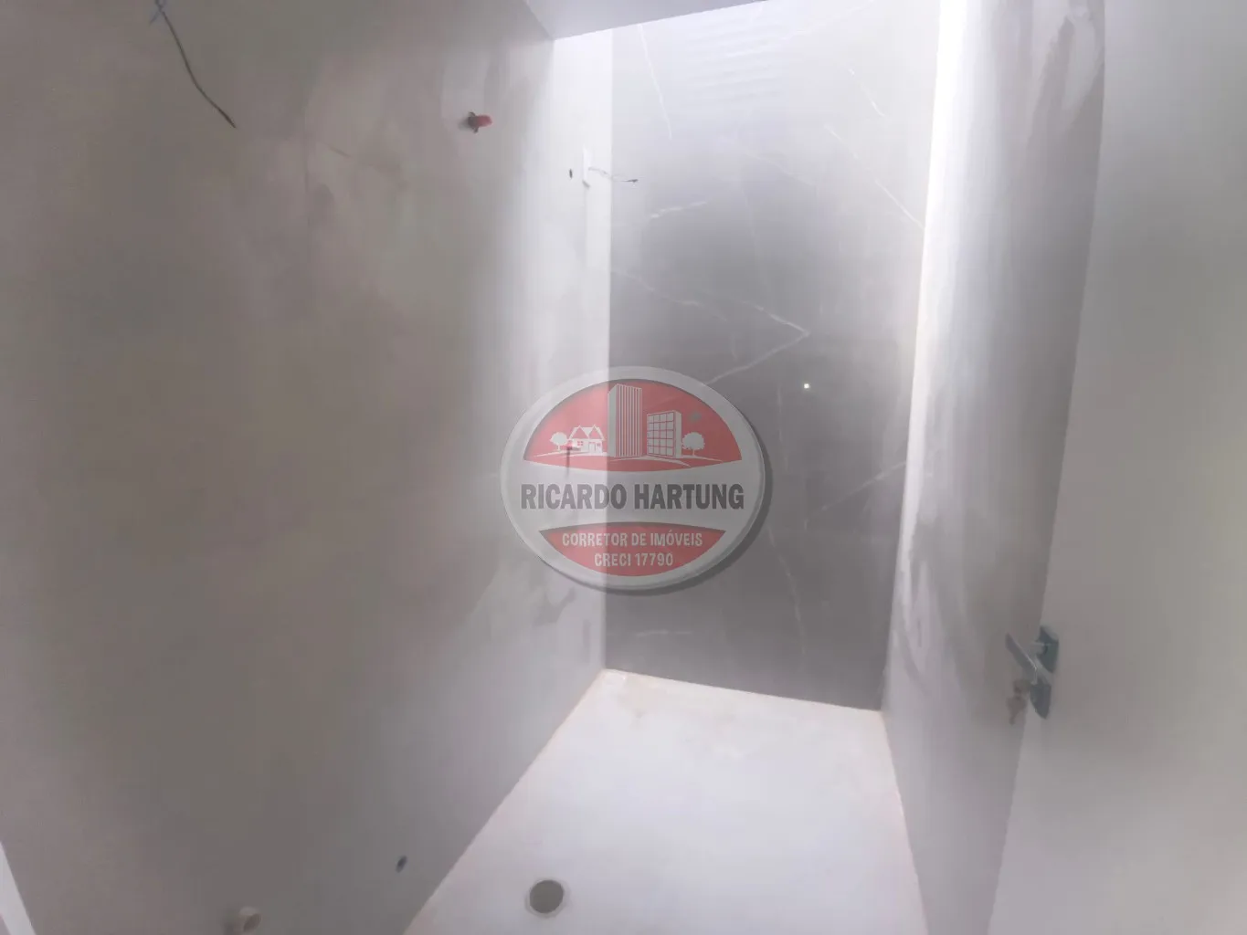 Casa à venda com 2 quartos, sendo 1 suíte, 2 vagas, 71m² no Passo Manso, Blumenau