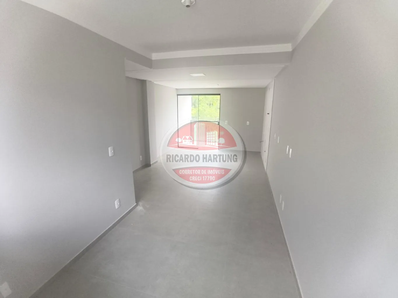 Casa à venda com 2 quartos, sendo 1 suíte, 2 vagas, 71m² no Passo Manso, Blumenau