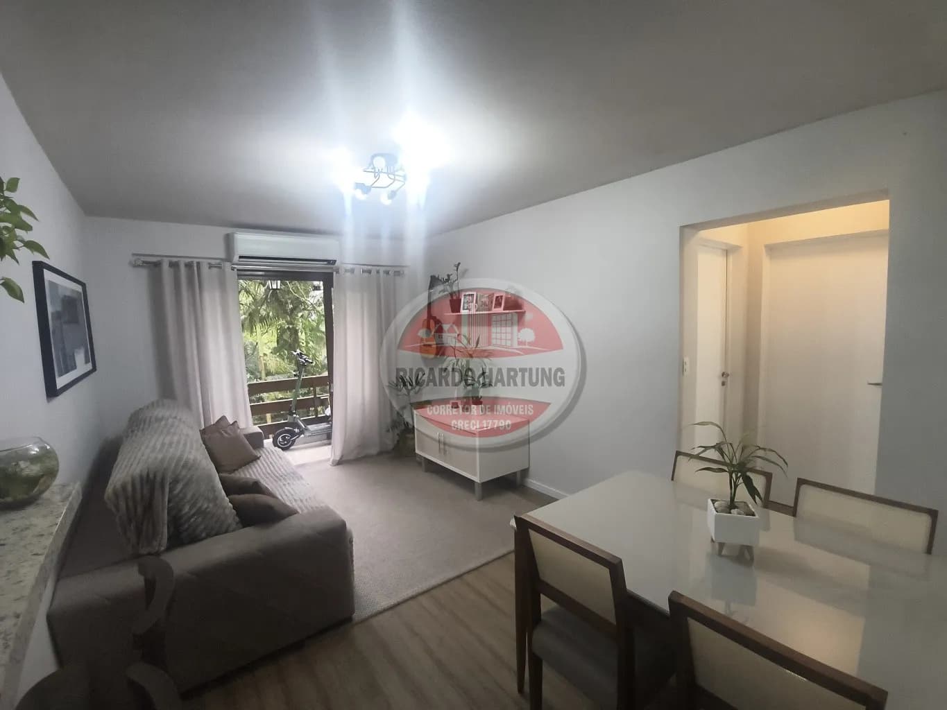 Apartamento à venda com 3 quartos, sendo 1 suíte, 2 vagas, 88m² no Garcia, Blumenau
