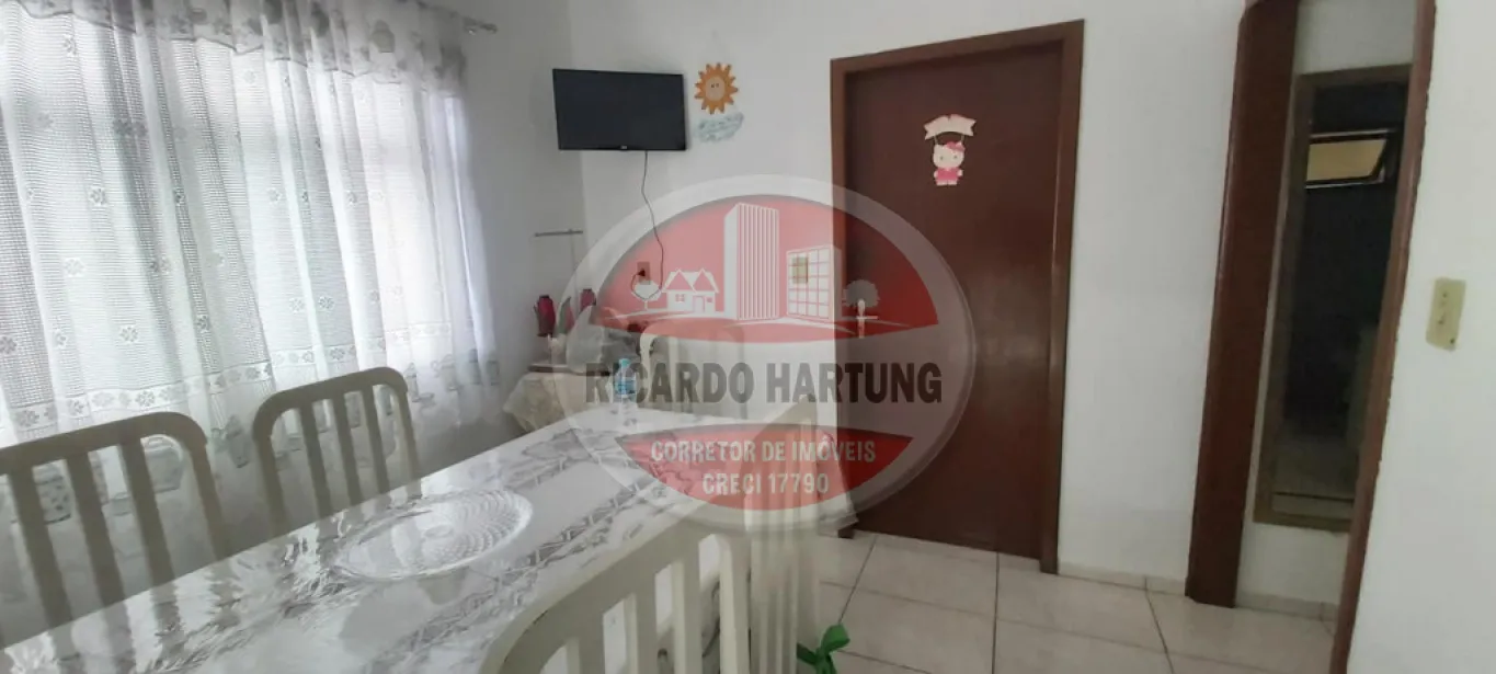 Casa à venda com 3 quartos, 2 vagas, 100m² no Glória, Blumenau