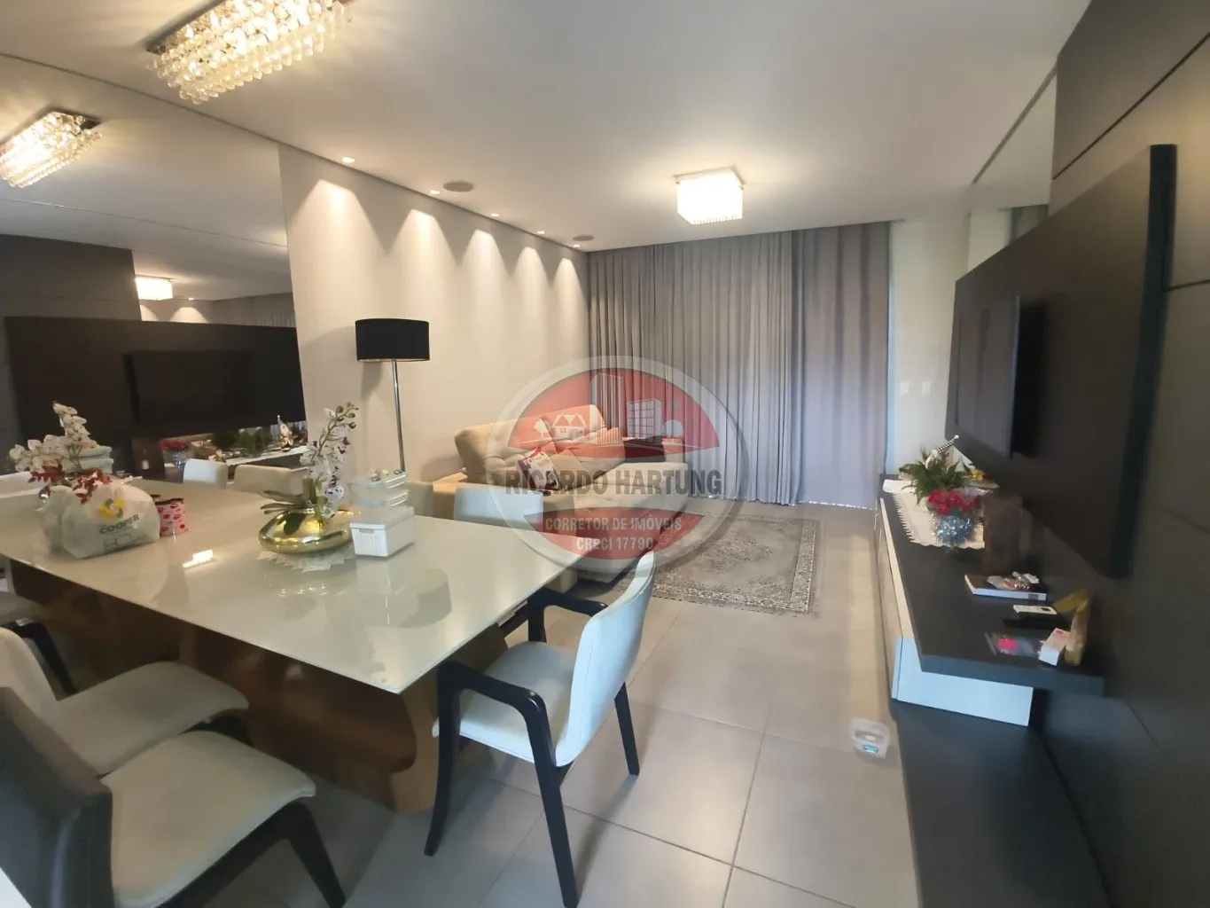 Foto de Casa à venda com 3 quartos, sendo 1 suíte, 2 vagas, 116m² no Garcia, Blumenau
