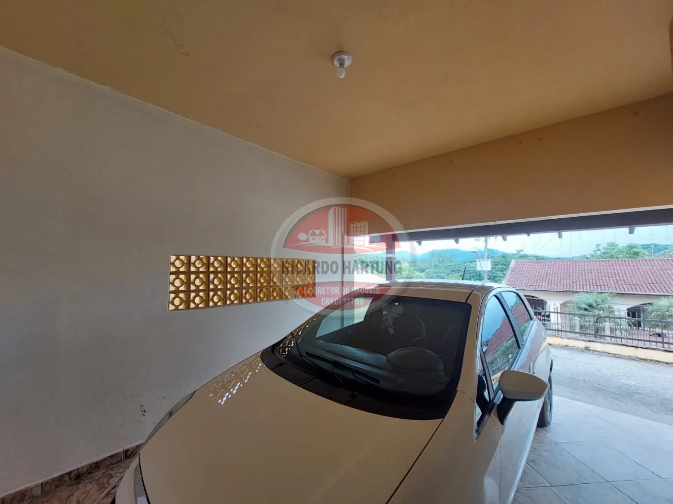 Casa à venda com 4 quartos, sendo 1 suíte, 1 vaga, 363m² no Itoupava Central, Blumenau