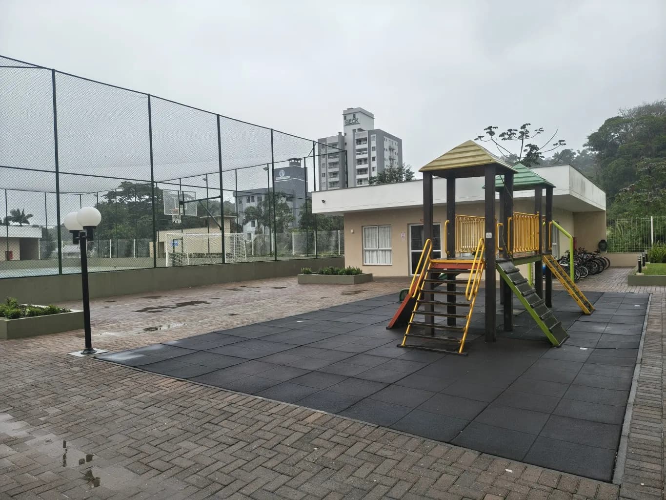 Apartamento à venda com 3 quartos, sendo 1 suíte, 1 vaga, 70m² no Fortaleza, Blumenau