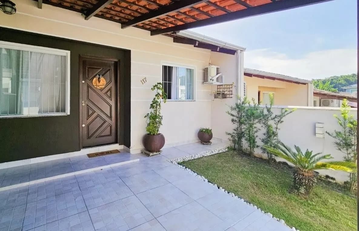 Foto de Casa à venda com 2 quartos, 2 vagas, 57m² no Velha Central, Blumenau